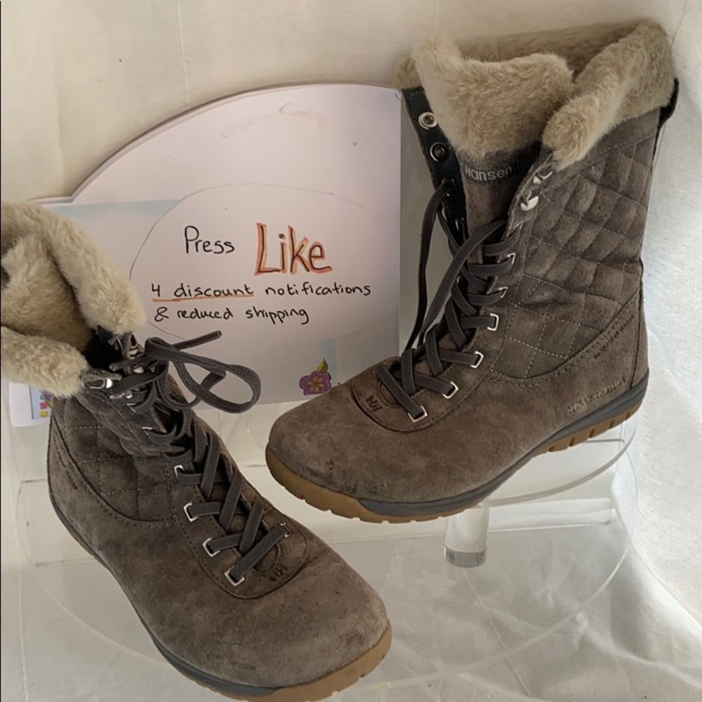 Stylish Helly Hansen W6.5 waterproof leather winter boots